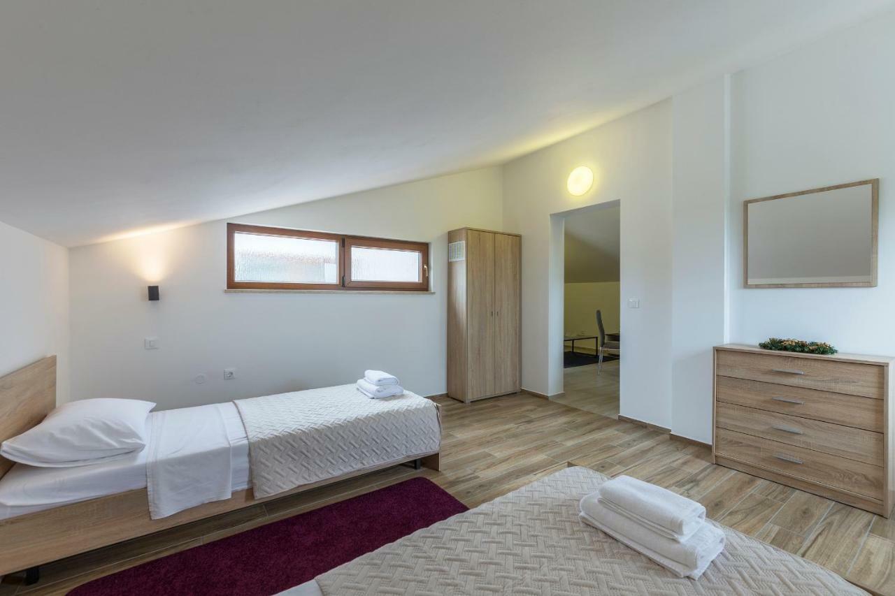 Apartmani Suzi Πούλα Εξωτερικό φωτογραφία