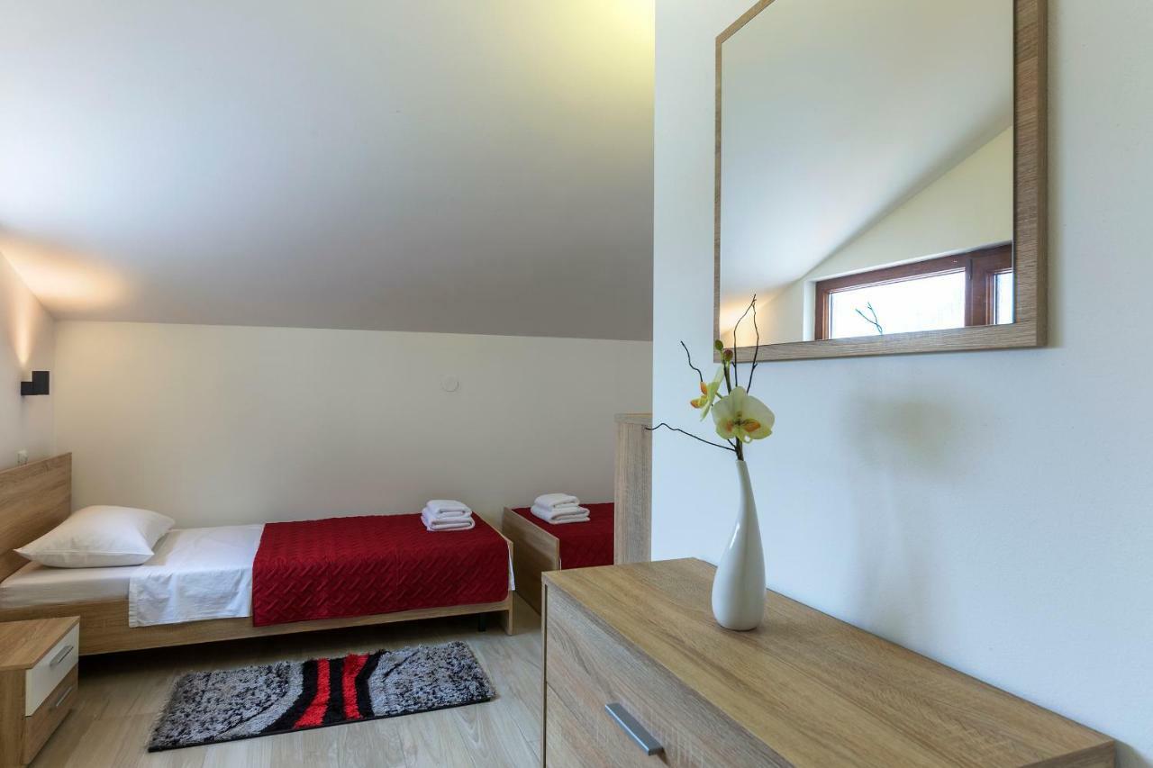 Apartmani Suzi Πούλα Εξωτερικό φωτογραφία