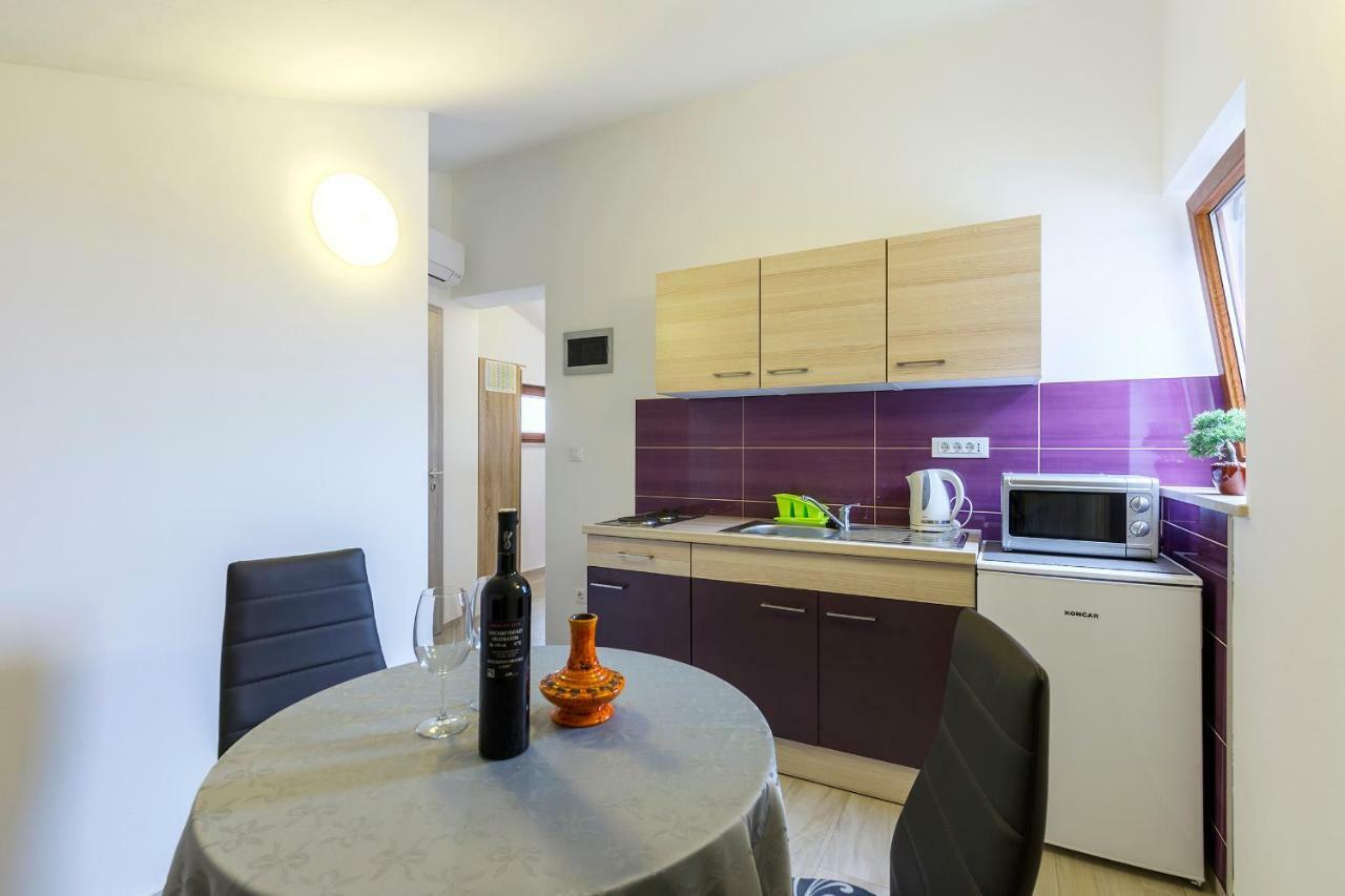 Apartmani Suzi Πούλα Εξωτερικό φωτογραφία